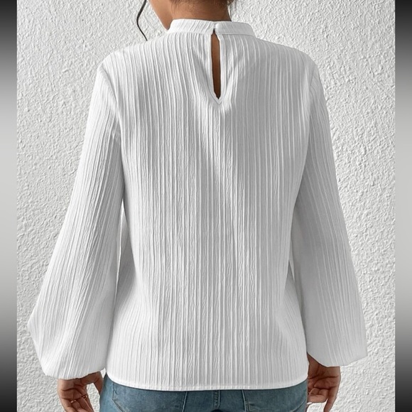 Boho mock neck keyhole back blouse - Picture 10 of 12